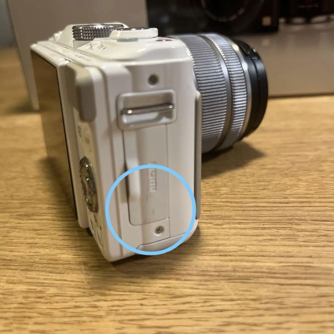 【美品】Panasonic DMC-GF6W ミラーレス一眼カメラ