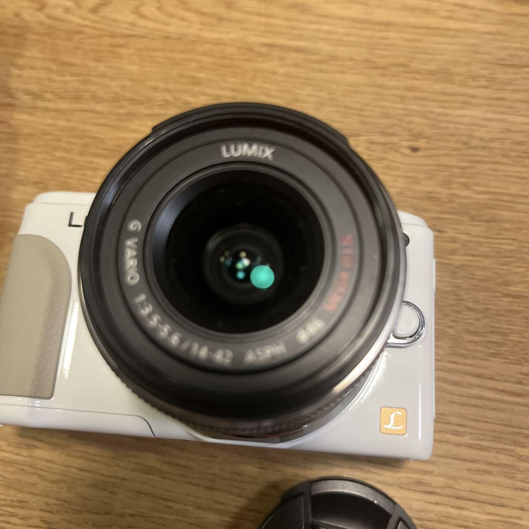 【美品】Panasonic DMC-GF6W ミラーレス一眼カメラ