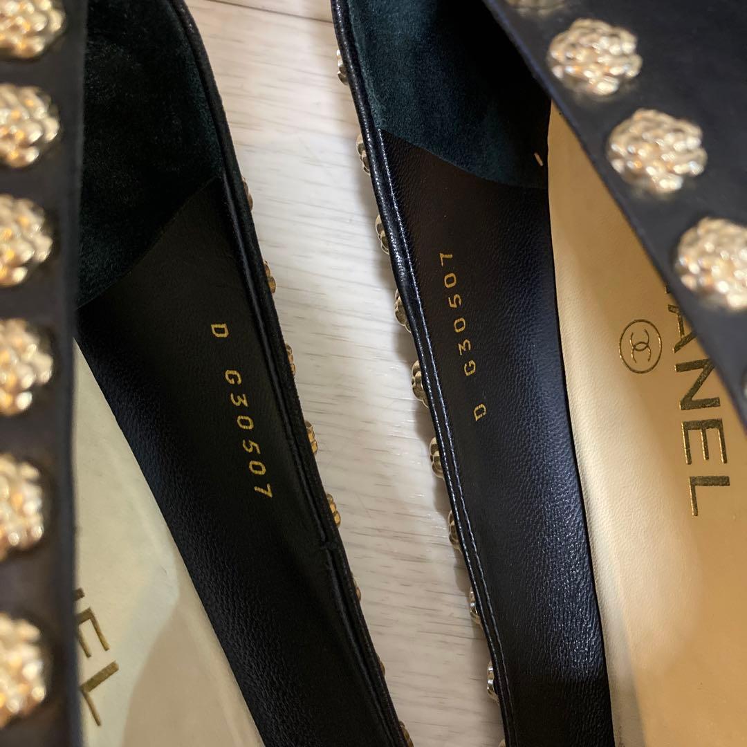 シャネル ココマーク カメリア フラットシューズ 38 ブラック CHANEL カメリアモチーフフラットシューズ(黒 38)