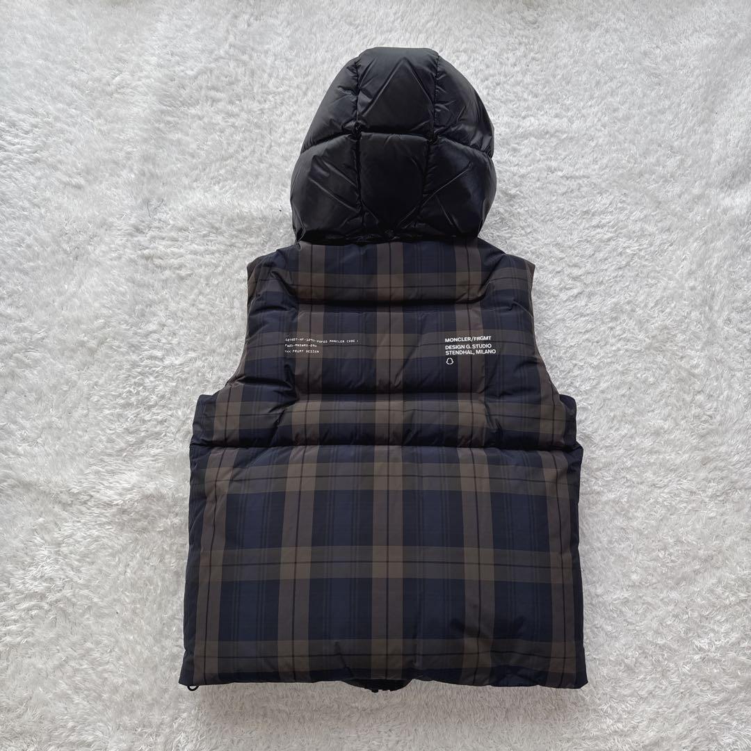 MONCLER ダウンベスト