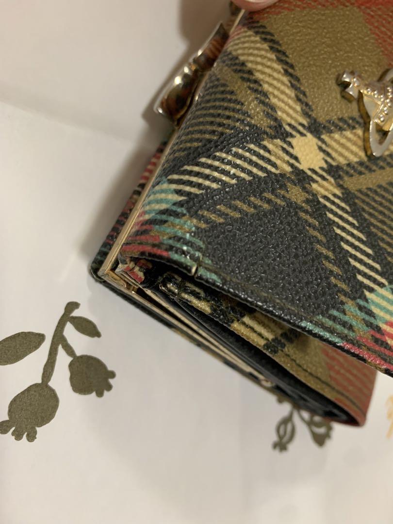 ヴィヴィアンウェストウッド　viviennewestwood口金二つ折り財布