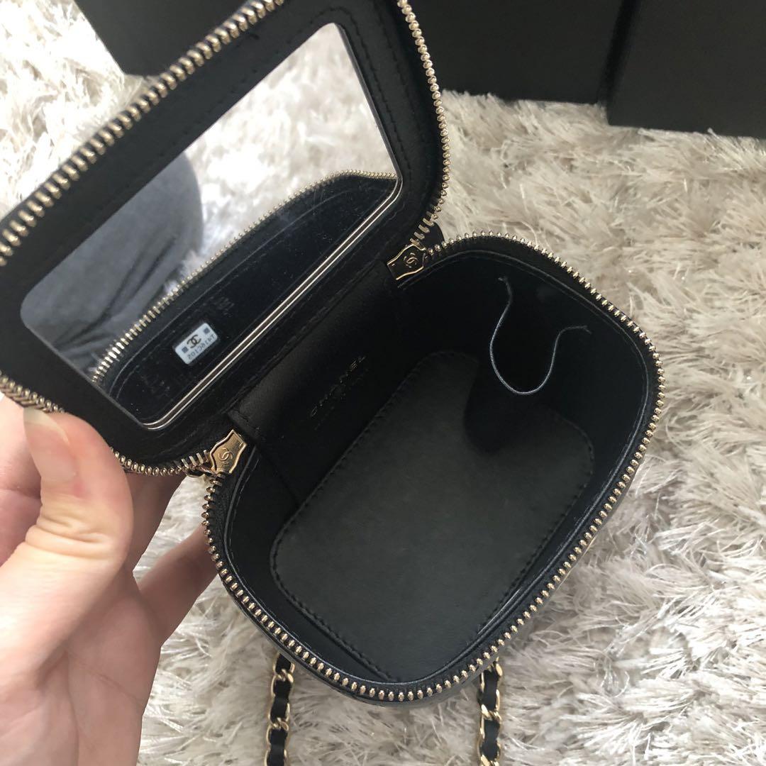 CHANEL ミニバッグ ヴァニティバッグ - メルカリ