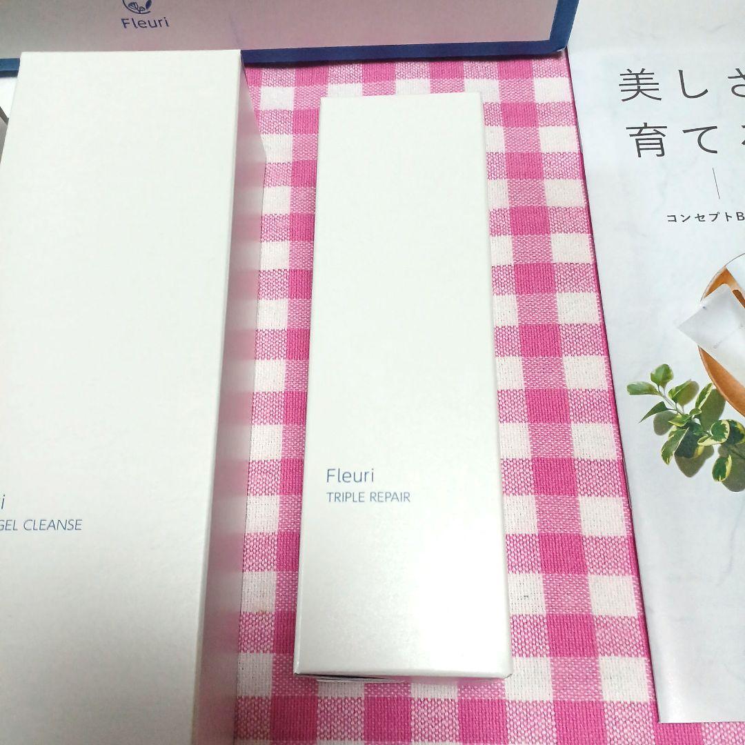 ♡3本セット大幅値下げフルリFleuri　クリアゲルクレンズトリプルリペア大特価
