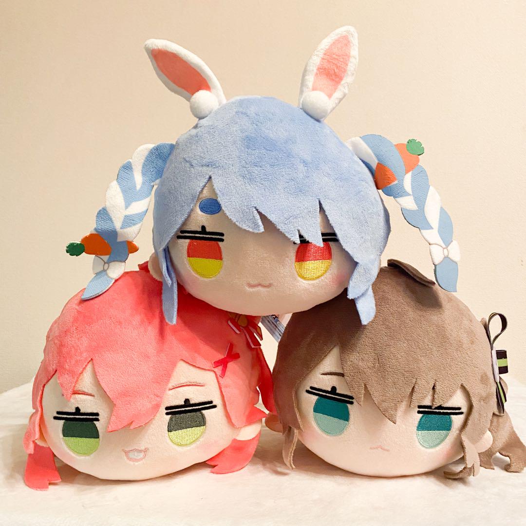 ホロライブプロダクション　寝そべりぬいぐるみ ホロライブプロダクション 寝そべりぬいぐるみー白銀ノエルー