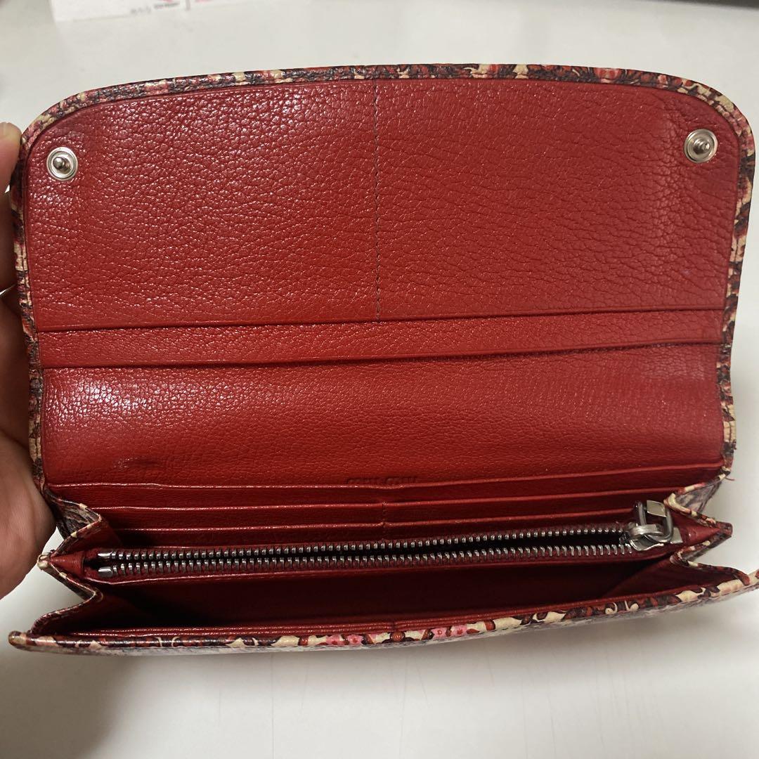 miumiu ミュウミュウ　長財布　５ＭＨ１０９