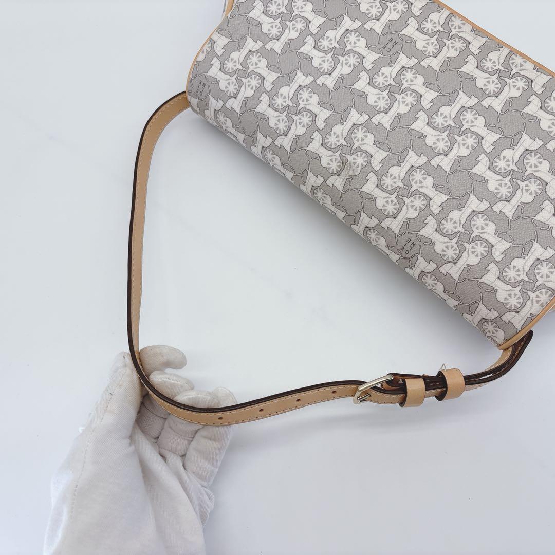 セリーヌ ワンショルダーバッグ 馬車柄 グレー ベージュ PVC レザー セリーヌ ワンショルダーバッグ 馬車柄 グレー ベージュ PVC レザー