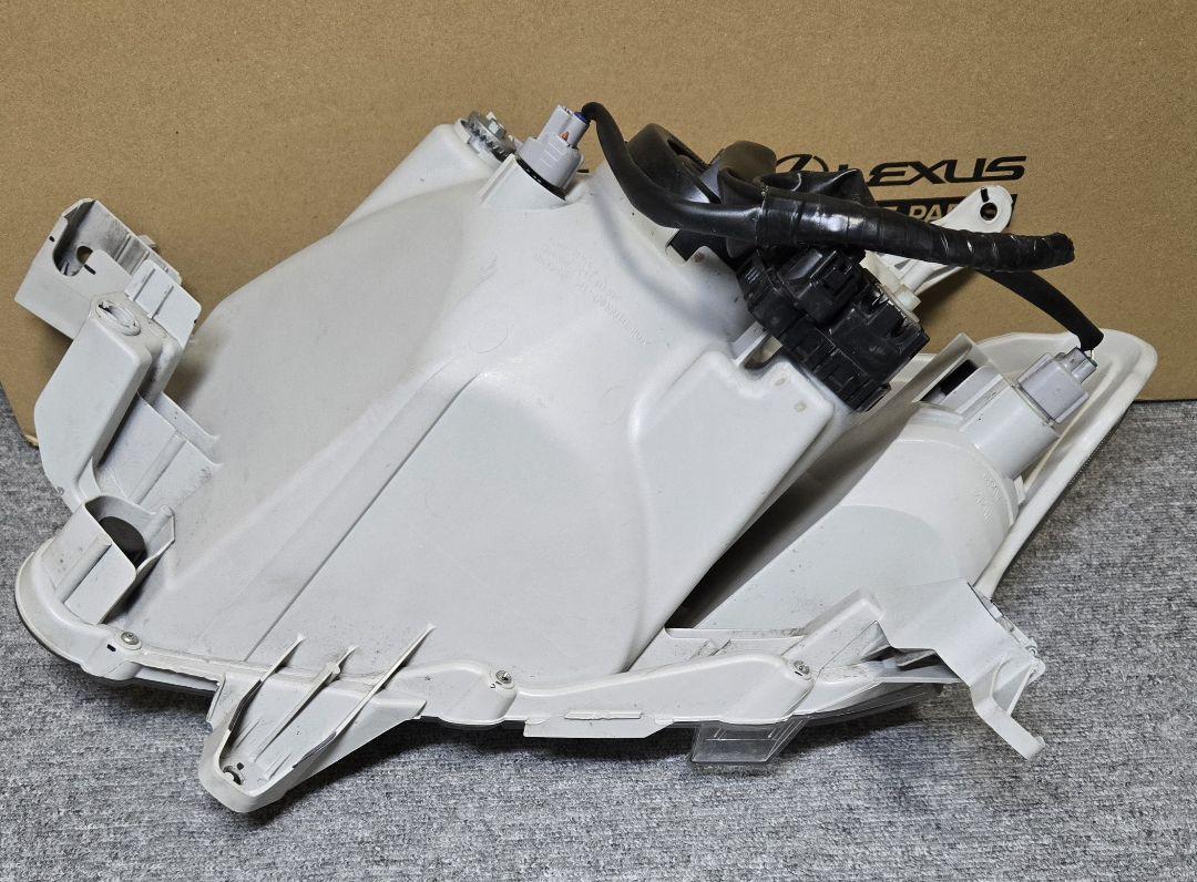 プロボックス 右ヘッドライト