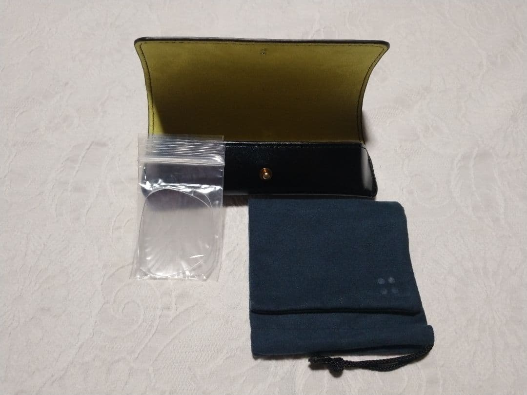 PLUS イエローズプラスBLAIRE