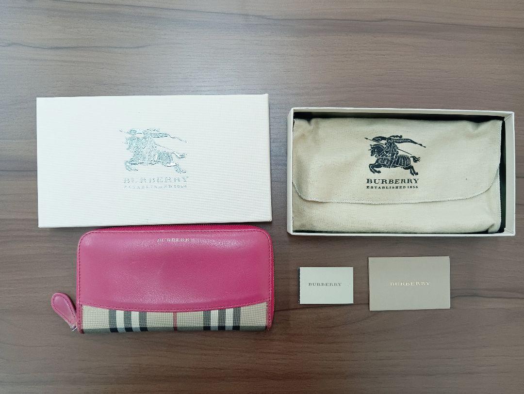 BURBERRYノヴァチェック 二つ折り財布 チェック　ラウンドファスナー