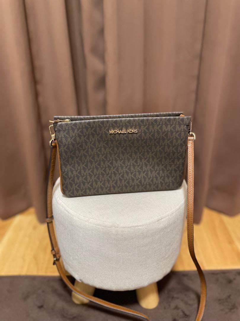 【極美品】MICHAEL KORS ショルダーバッグ