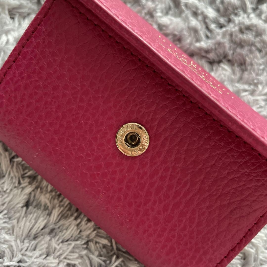 GUCCI キーケース レザー シボ革 6連キーケース GUCCI - グッチ キーケース ブラック ロゴ レザー GUCCI 6連キー