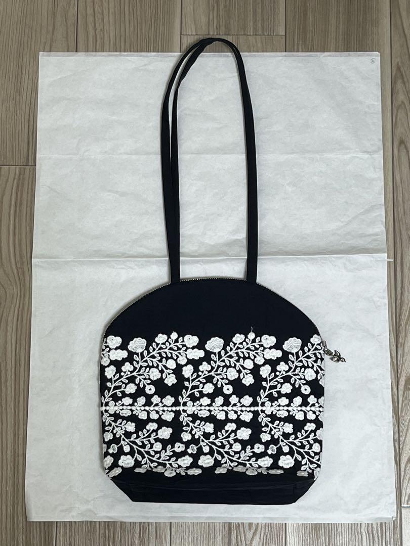 【新品未使用】ミナペルホネン floraleaf マフィンバッグ ネイビー 新品未使用】ミナペルホネン floraleaf マフィンバッグ ネイビー