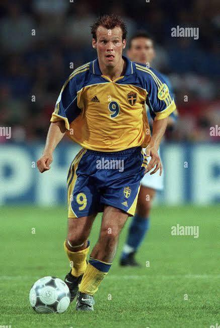 レア‼️スウェーデン　00 ホーム　ユニフォーム　ユーロ2000 ラーション Sweden Euro 2000 Home Shirt #20 Lasson - Online Store From