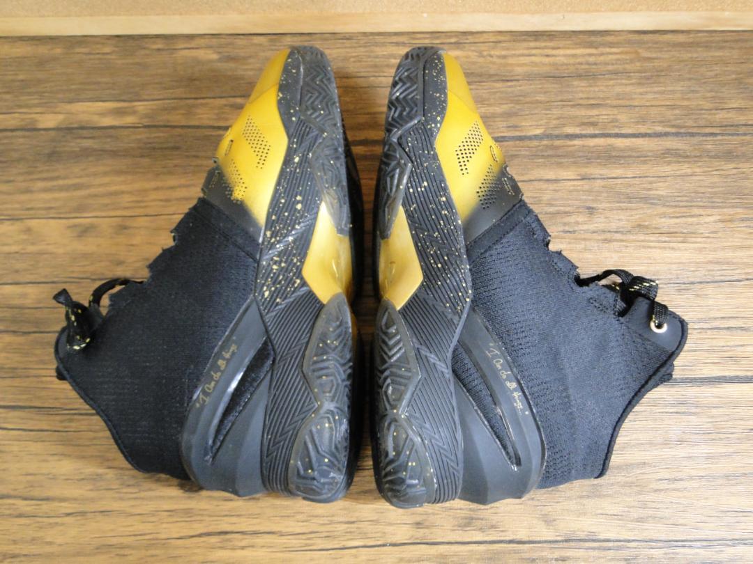 （K24384）アンダーアーマー CURRY2 Back to Back MVP