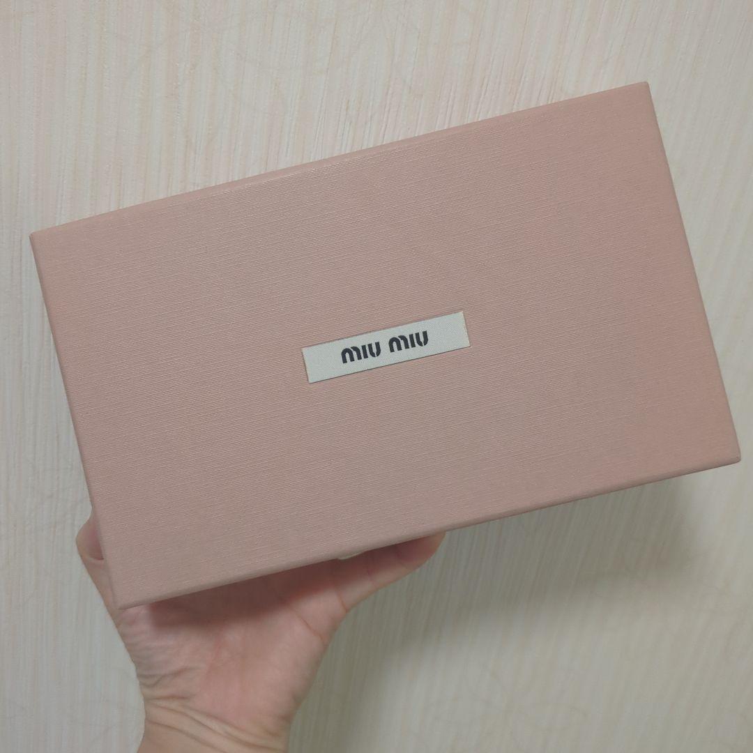 miu miu ギフト箱 ピンク 約25cm×15cm×5cm