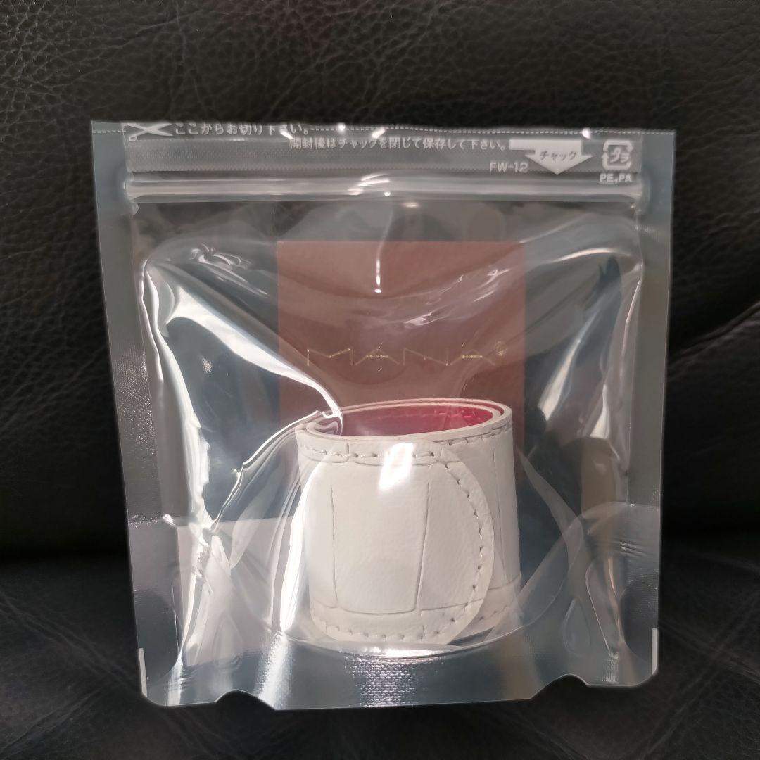 驚きの価格 MANA Wrap ホワイト クロコ型押 Bangle/レザーバングル アクセサリー
