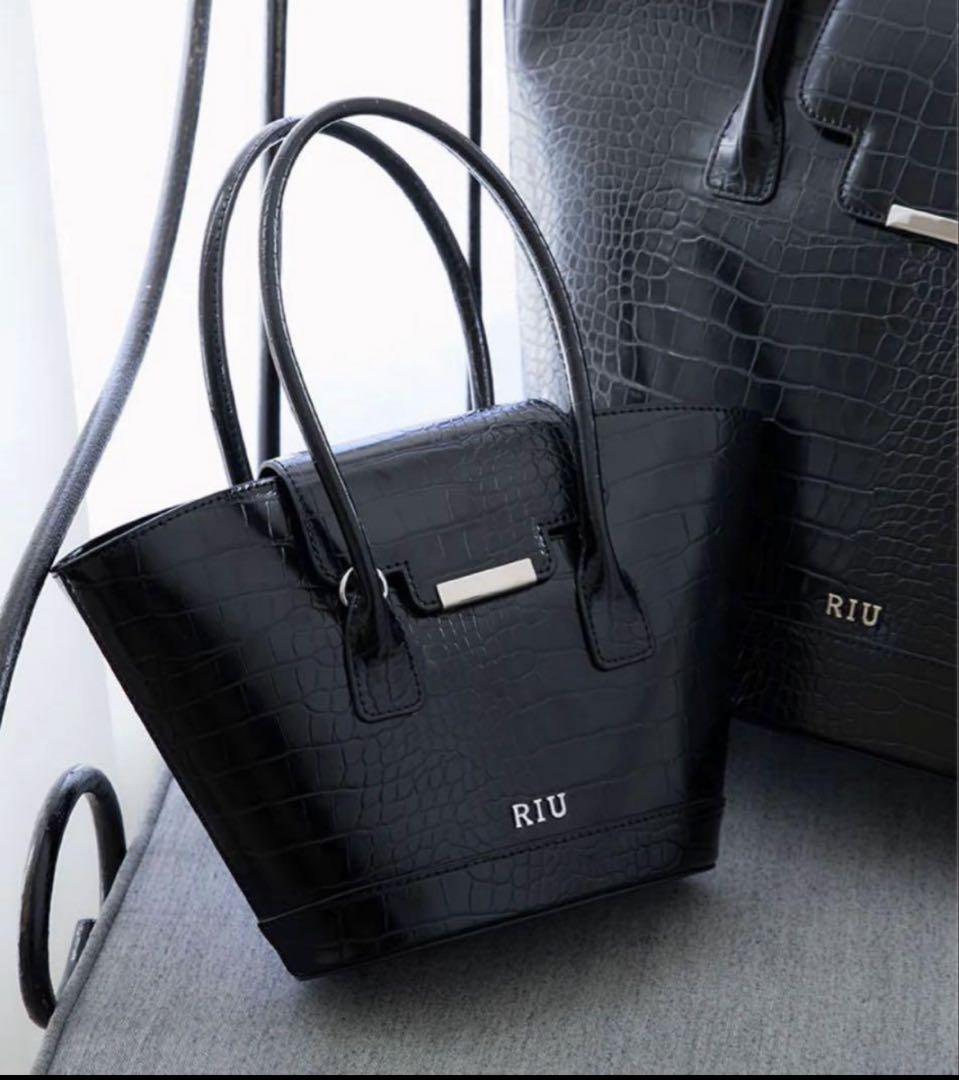 新品】RIU ブラック クロコダイル風 ハンドバッグ - メルカリ