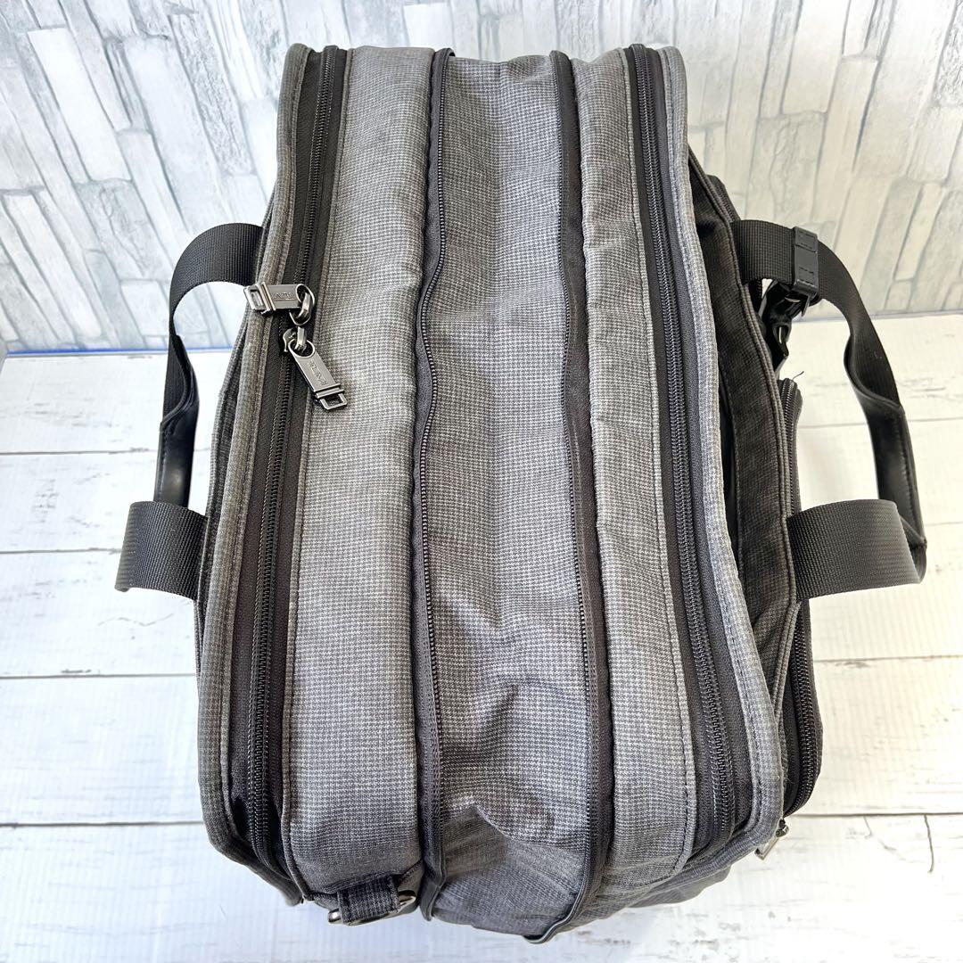 TUMI ビジネスバック エクスパンダブル オーガナイザー A4 拡張