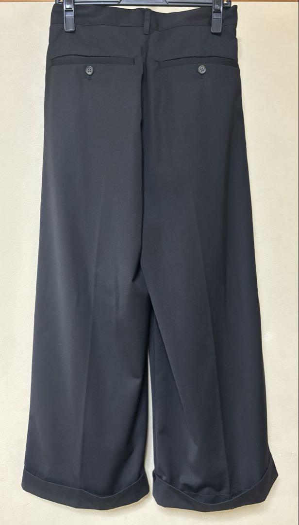 Camphor wood 2tuck wide baggy slacks 黒 S