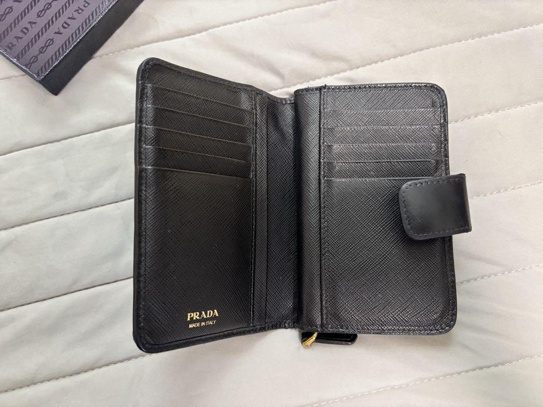 PRADA 二つ折り財布 値下げ交渉〇 値下げ交渉可能】PRADA 二つ折り財布 1ML225 QWA サフィアーノ