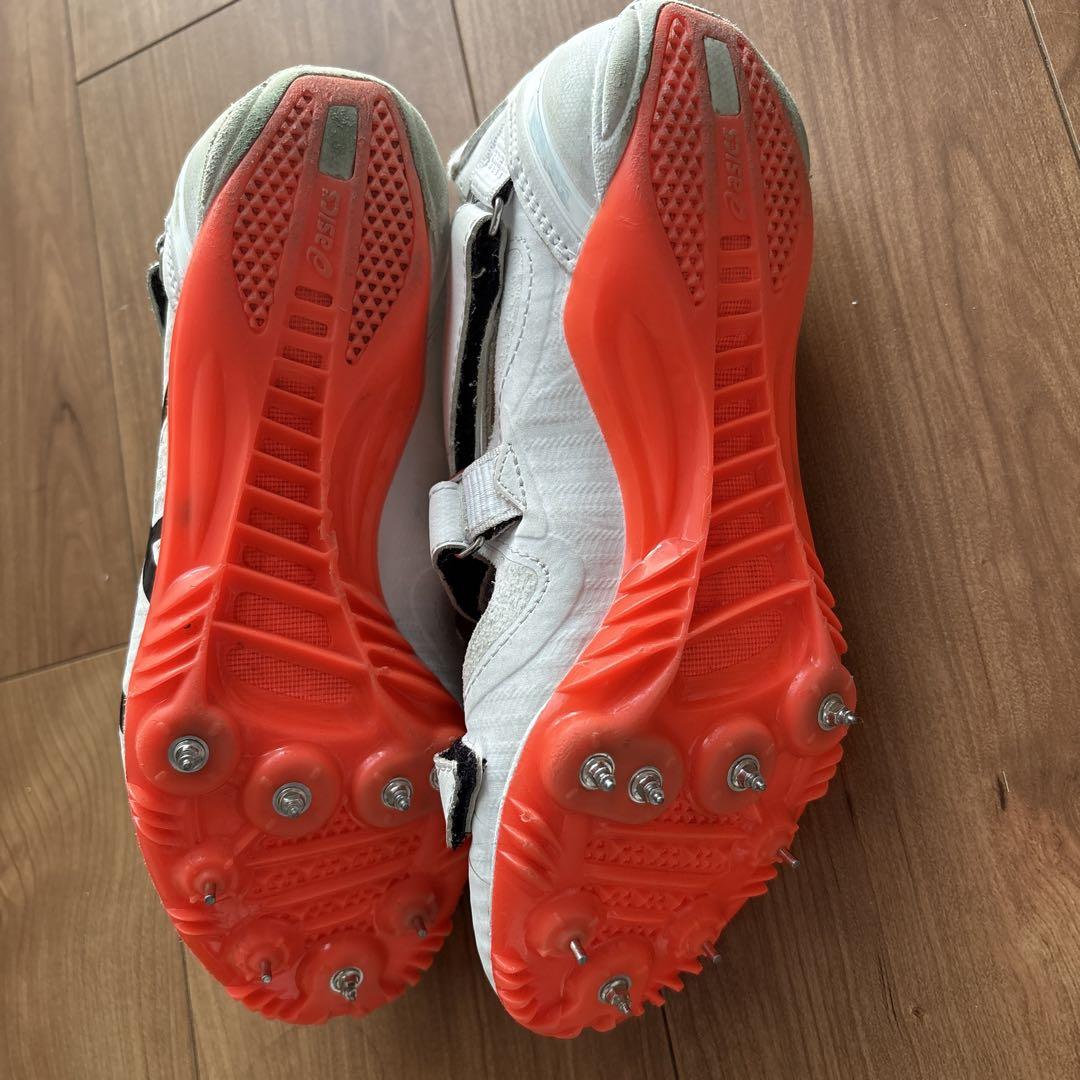 asics アシックス　サイバーブレード　23.5㎝