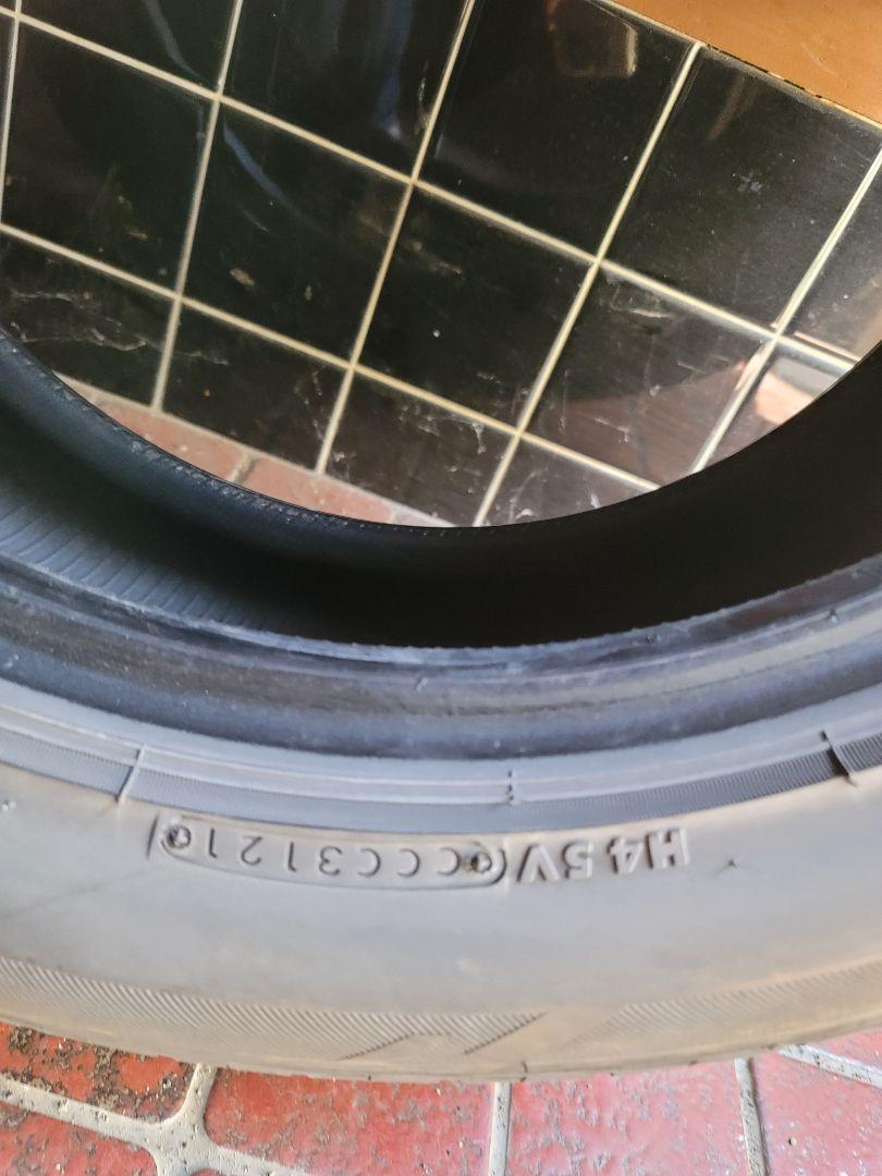 ブリジストン　235/50r18　ミニバン　サマータイヤ4本