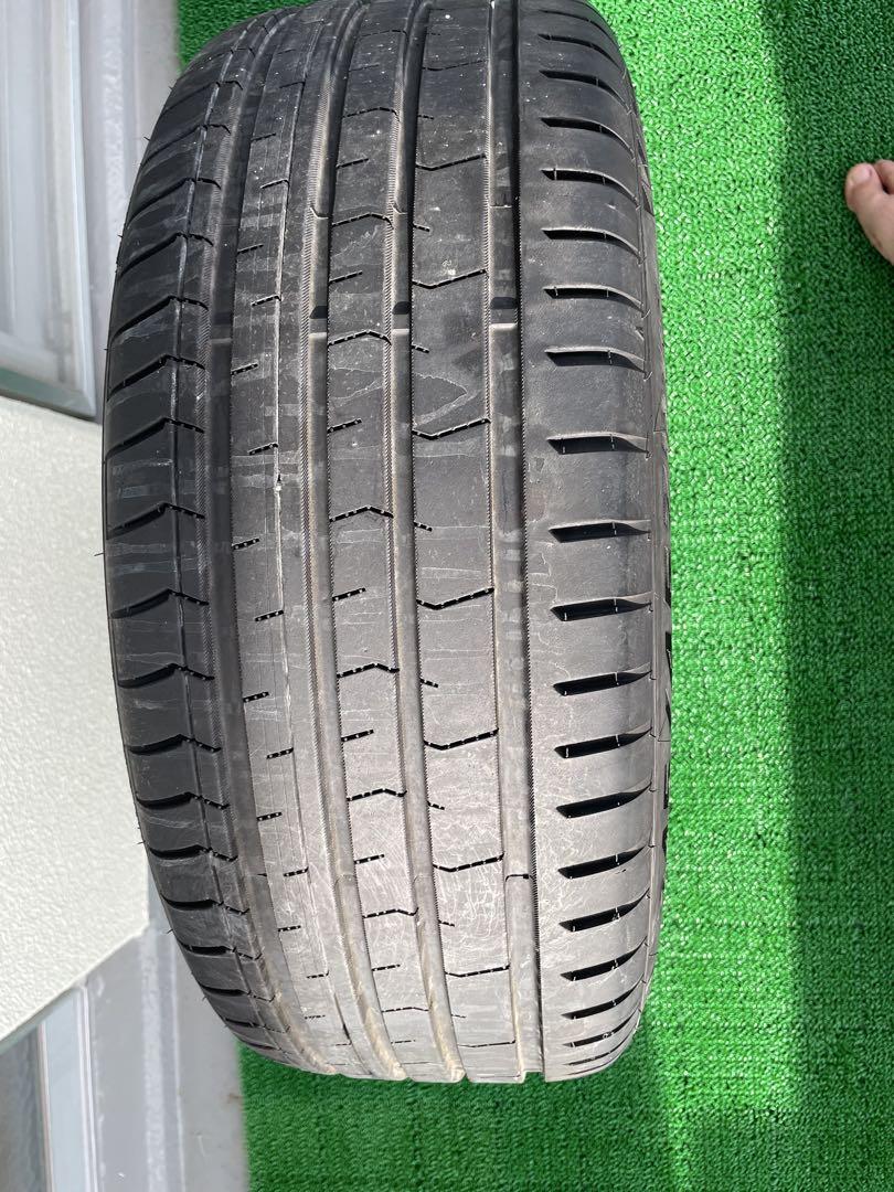 245/45ZR19 高性能タイヤ