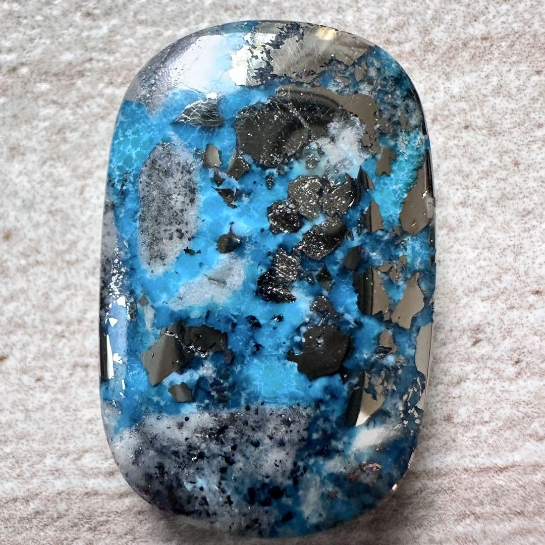 ターコイズ　パージャン　24.1ct パイライト　イラン産　ヘビールース