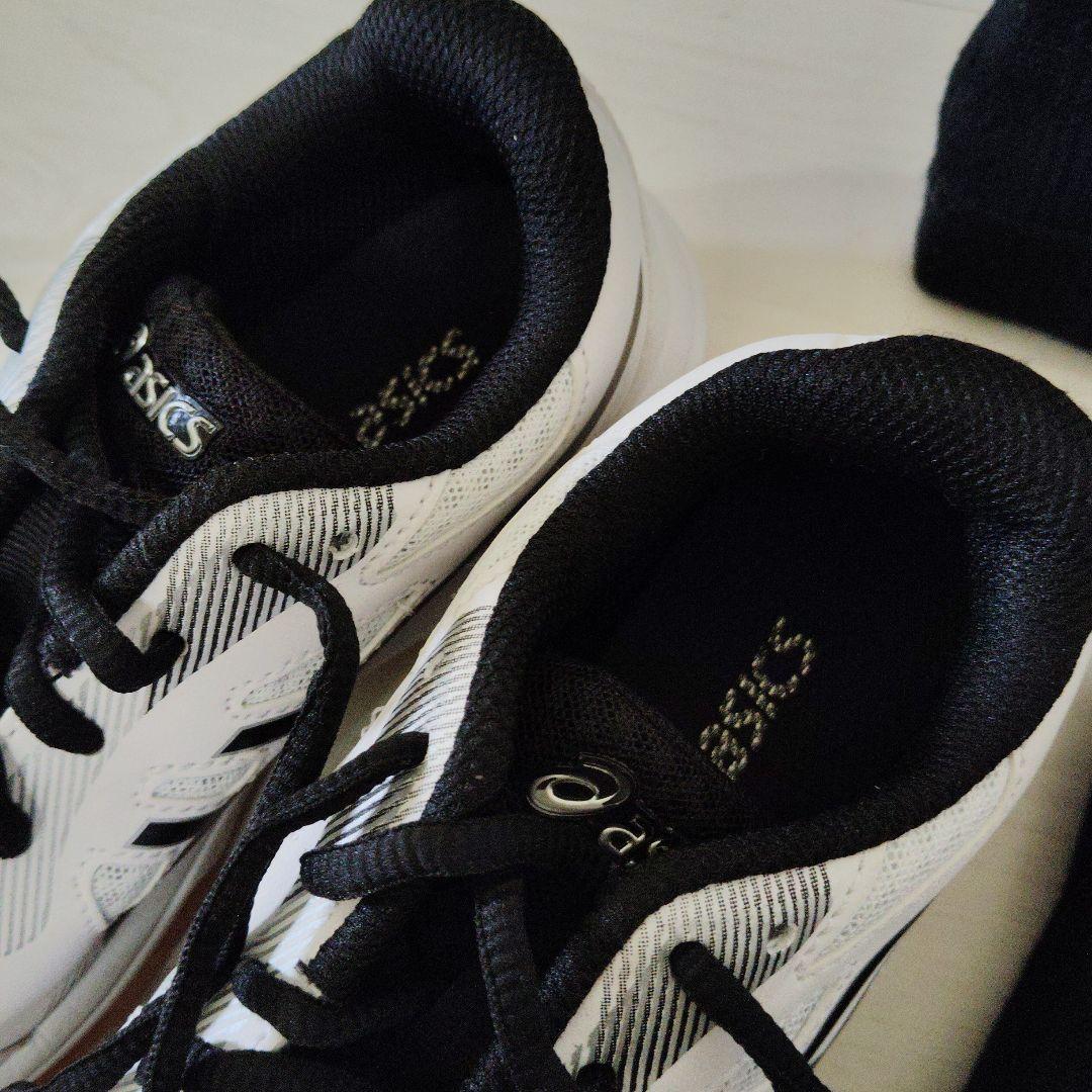 ASICS バレーボールシューズ ホワイト/ブラック 22センチ
