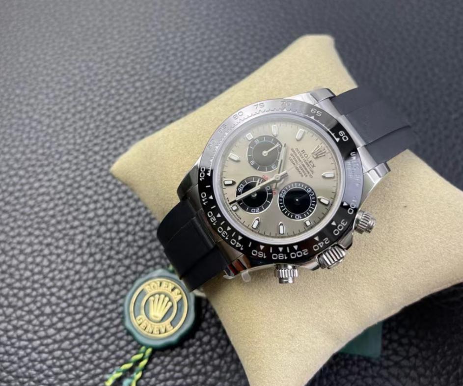 ROLEX ロレックスの40mm時計ですF