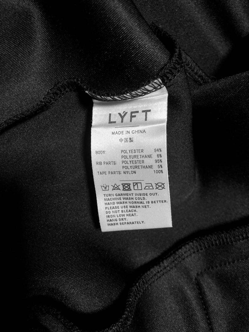 LYFT トラックジャケットBACK EMBLEM TRACK JACKET LYFT トラックジャケットBACK EMBLEM TRACK JACKET