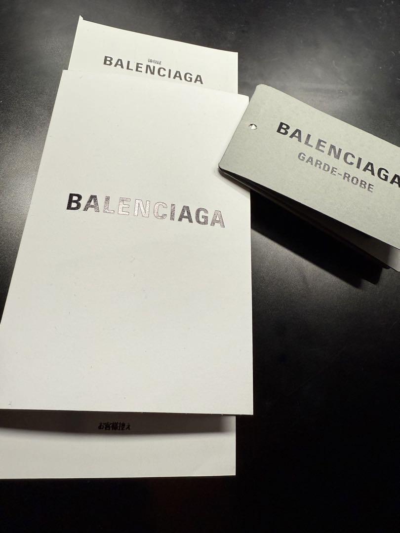 balenciaga raglan