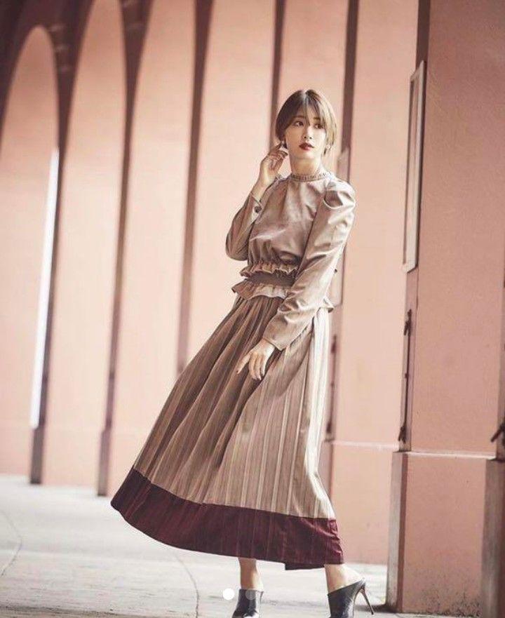 23FW★【FENDI】スカート ブルークレープデシン プリーツ ミディ 23FW☆【FENDI】スカート ブルークレープデシン プリーツ ミディ