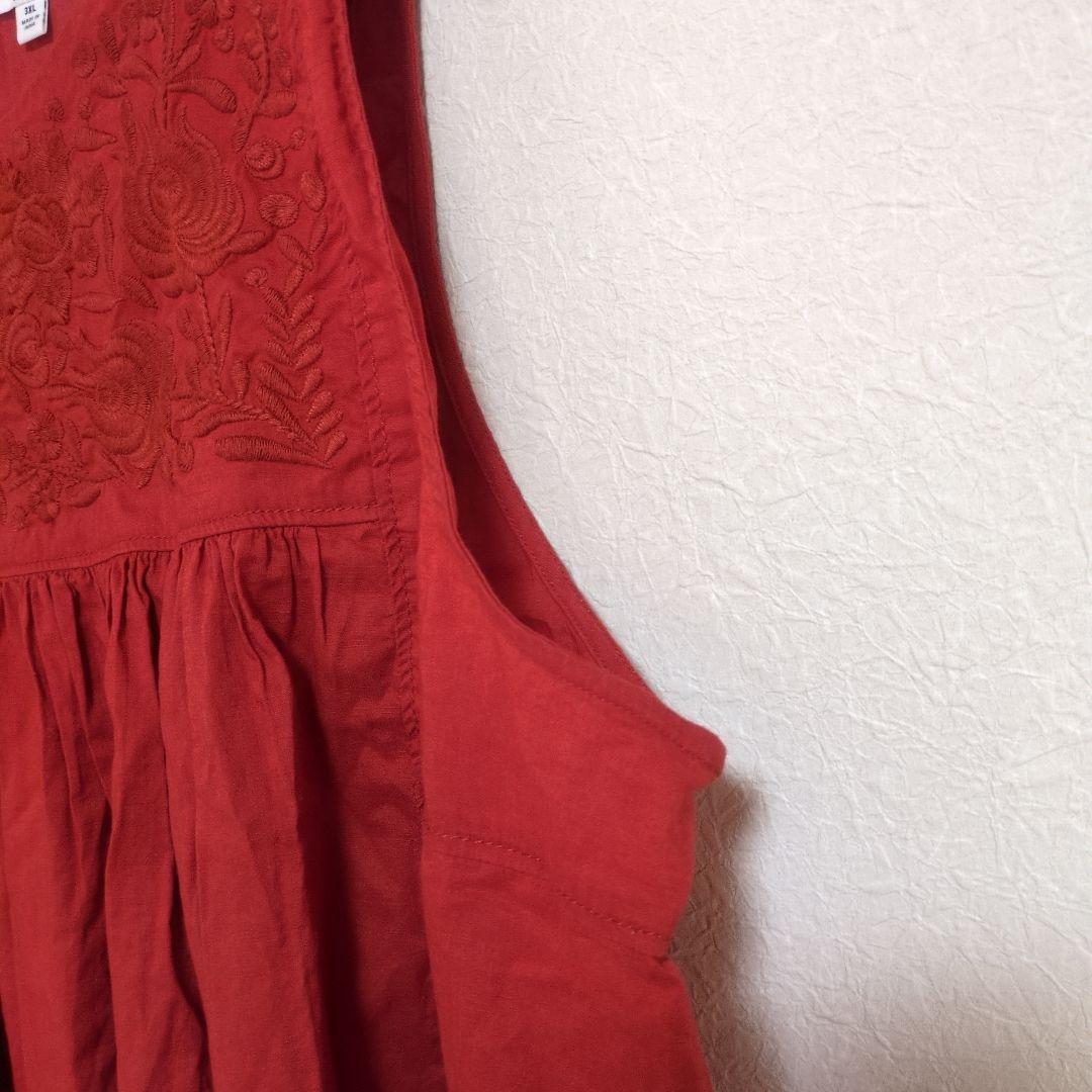 刺繍入りレッドノースリーブチュニック 3XL UNIQLO 夏 赤 涼しい