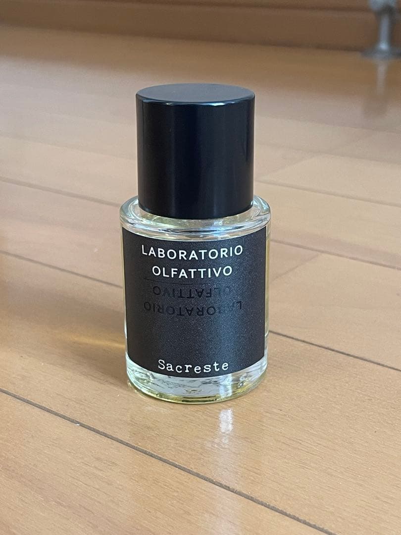 LABORATORIO OLFATTIVO Sacreste 香水