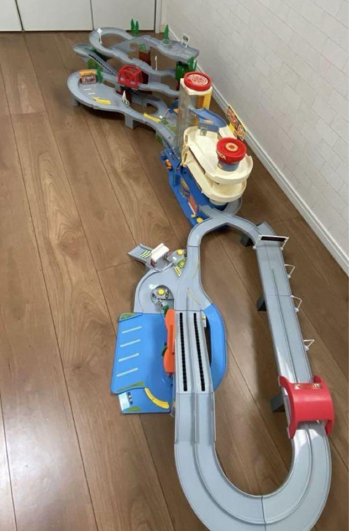 タカラトミー　にぎやかドライブ　トミカビル　やまみちドライブ