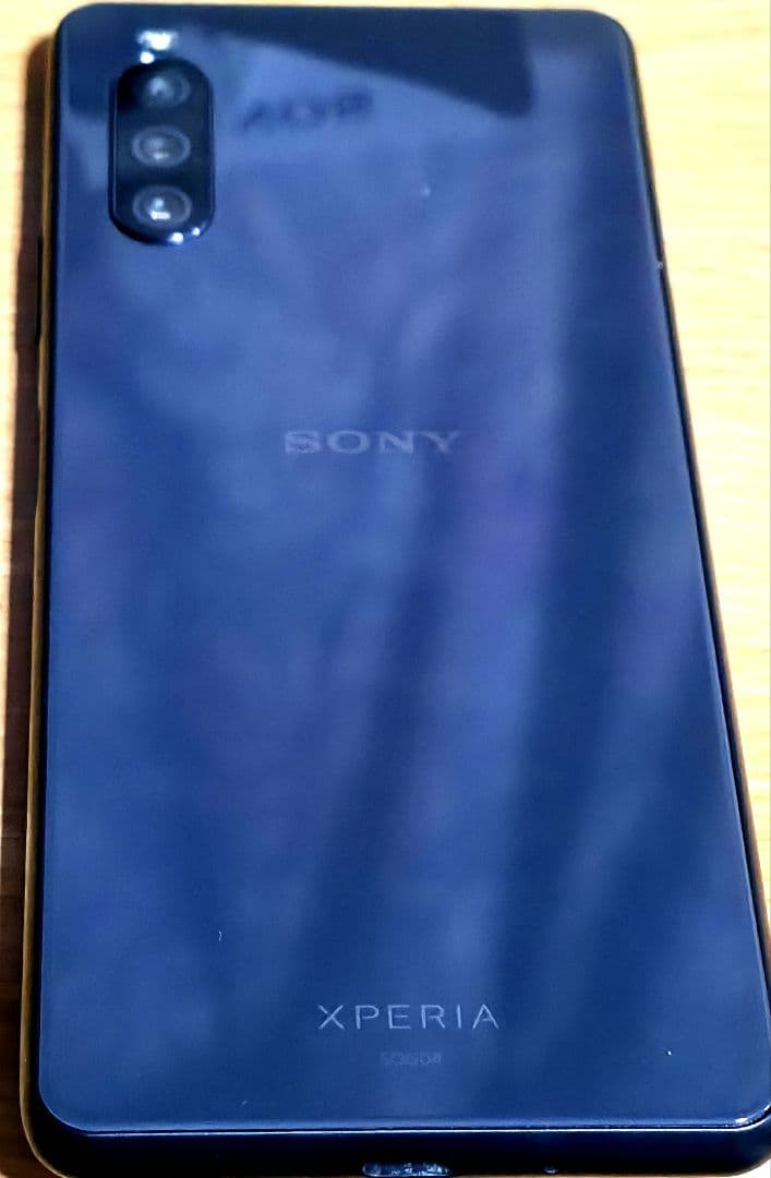 Xperia 10 III SOG04　ブラック