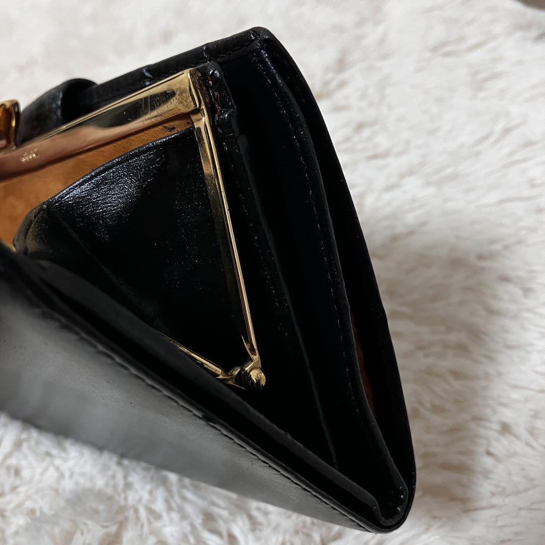 GUCCI オールドグッチ ブラックレザー 二つ折り財布 がま口 人気ブランドの GUCCI がま口 二つ折り財布 ブラックレザー