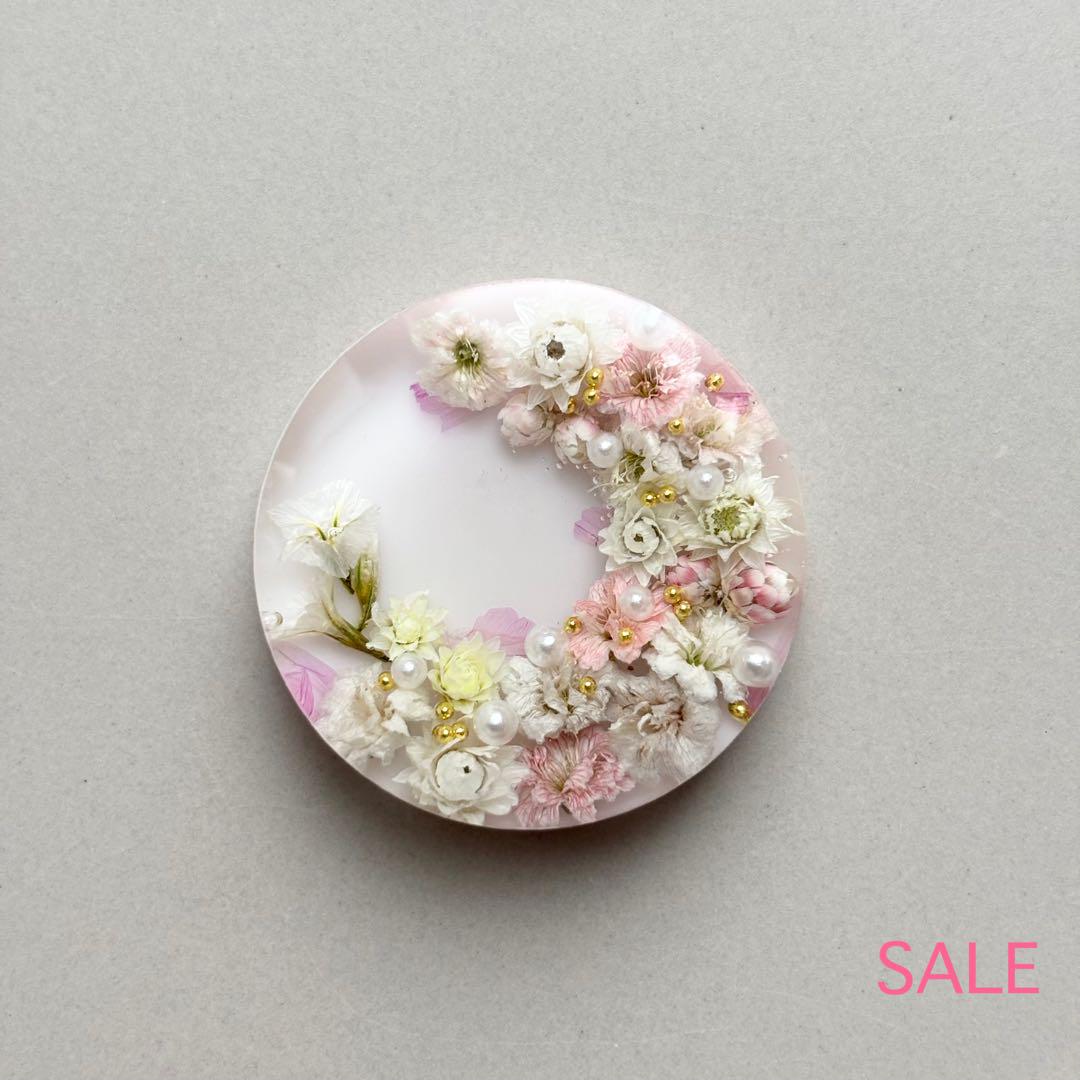 SALE お花レジンヘアゴム - メルカリ