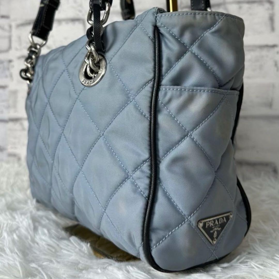 希少カラー✨PRADAプラダ ショルダーバッグ チェーン キルティング 三角 希少カラー✨PRADAプラダ ショルダーバッグ チェーン キルティング 三角