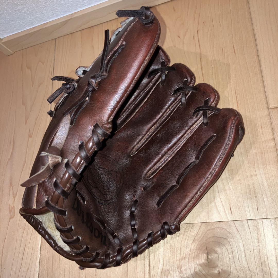 ウィルソン　投手用グローブ　ブラウン