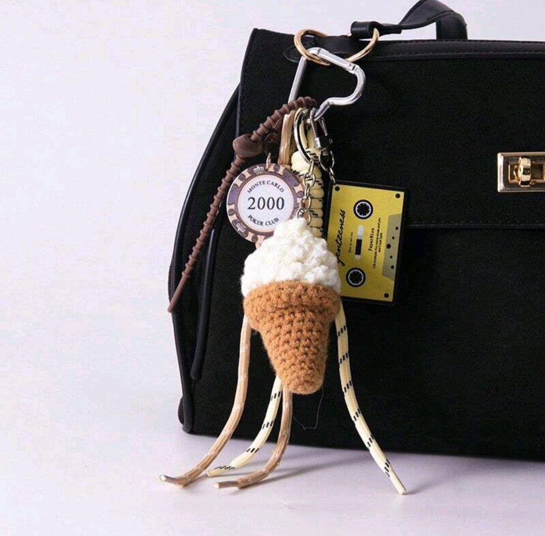 Demodee ソフトクリームチャーム 受注生産】Carabiner-SOFT ICE CREAM WHITE | Demodee