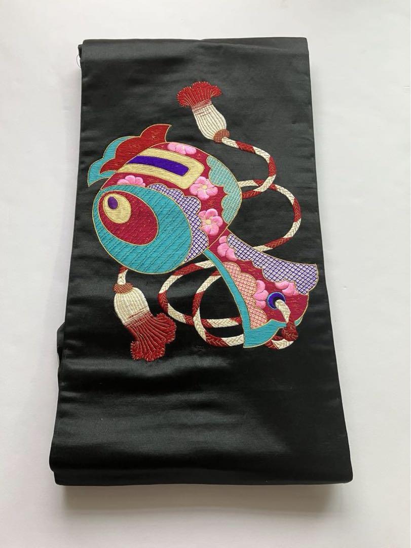 黒繻子に刺繍のアンティーク帯 小槌