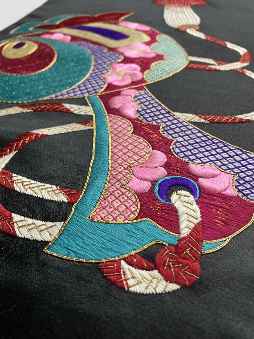 黒繻子に刺繍のアンティーク帯 小槌