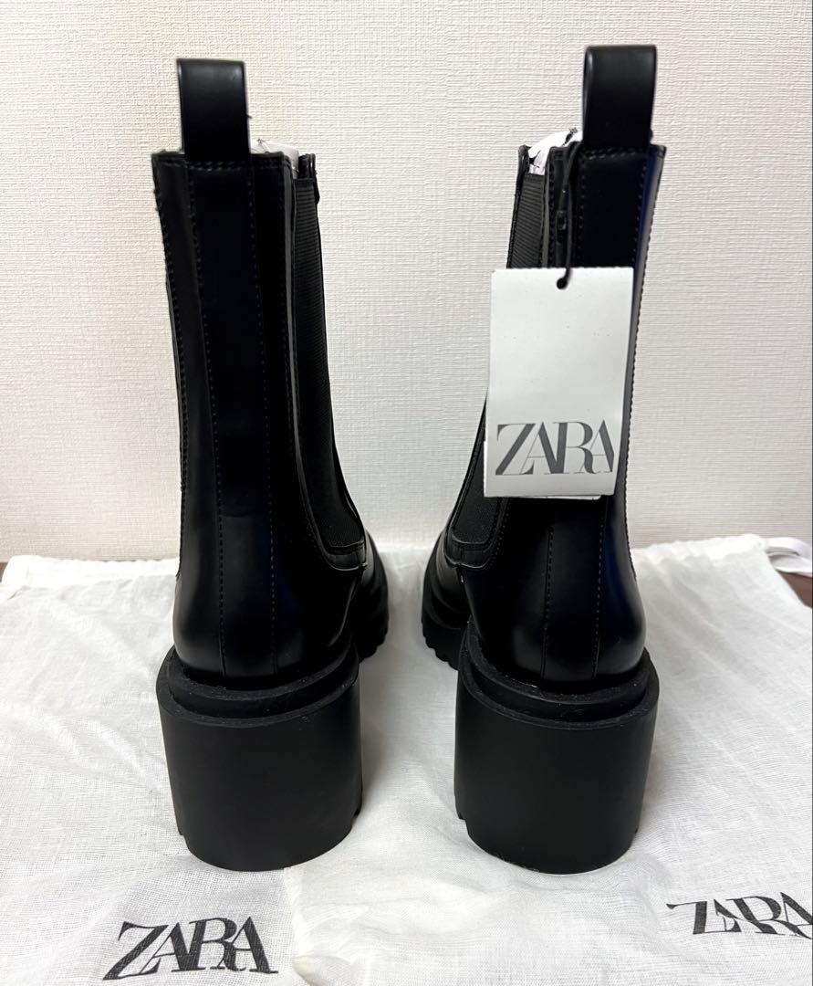 新品 袋付き ZARA 8cm ヒール ブーツ ブラック 新品 袋付き ZARA 8cm ヒール ブーツ ブラック