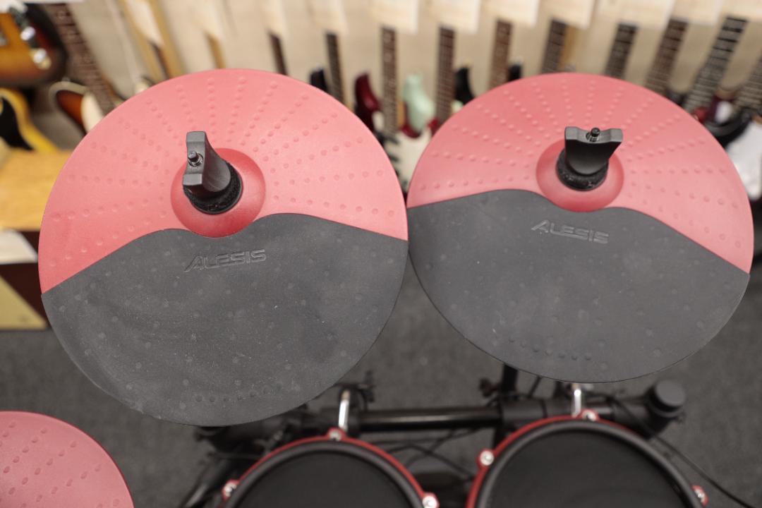 ALESIS