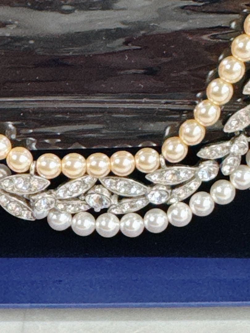 SWAROVSKI x ben-amun パールスワロフスキー3連ネックレス