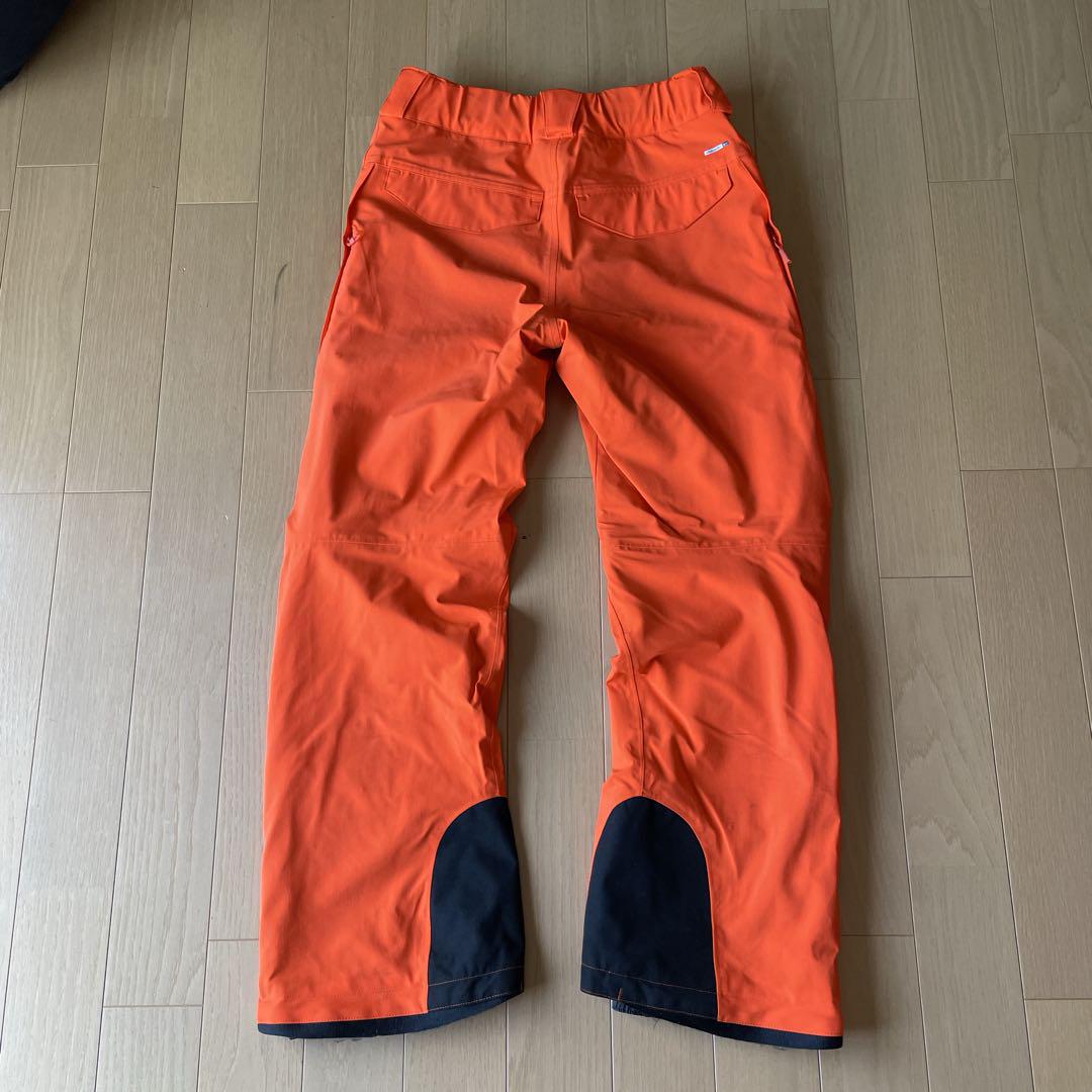 サロモン　SALOMON スキーウェア上下　サイズM （L相当）中古 SALOMON - サロモン SALOMON スキーウェア中古サイズM（Lサイズ