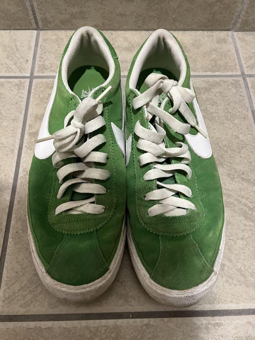 Nike グリーン スウェード スニーカー