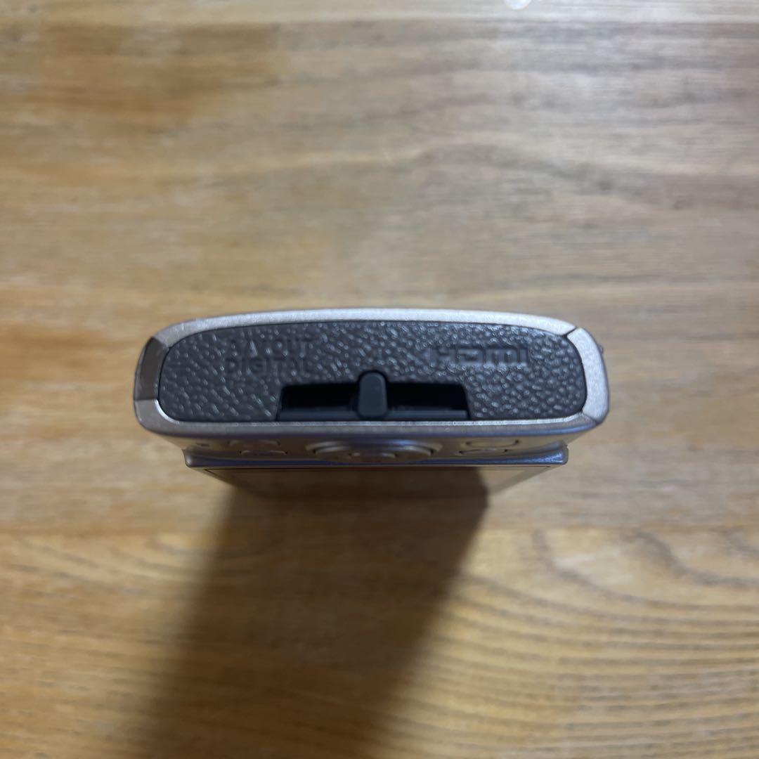 CANON デジタルカメラ　IXY 650 ジャンク品